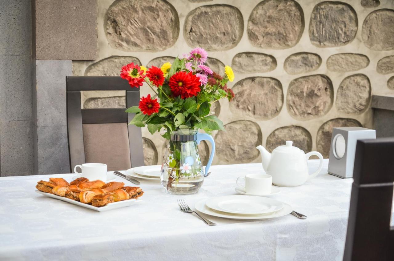 Rubin Hotel Goris Exterior foto