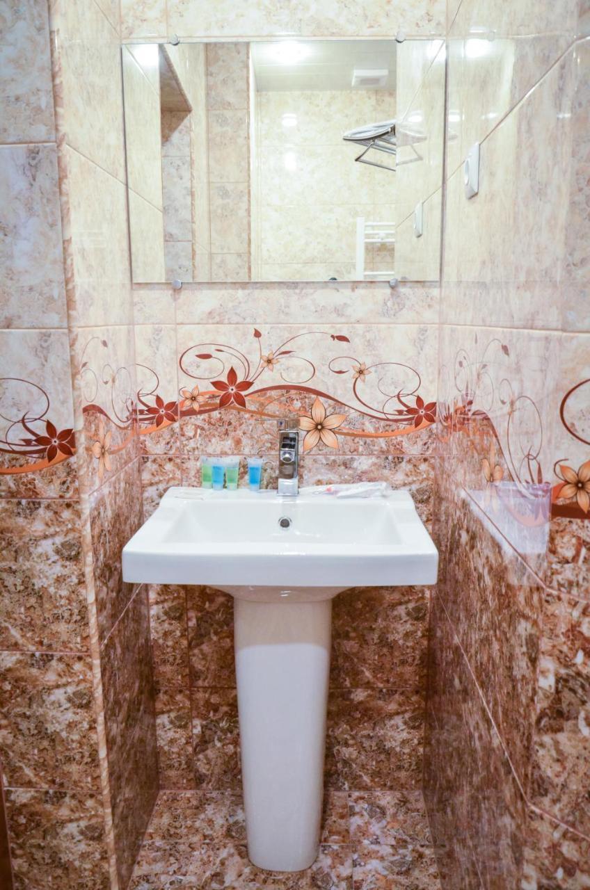 Rubin Hotel Goris Exterior foto